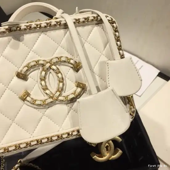 First Bag Ru CASE VANITY SMALL CHANEL LARGE 0521